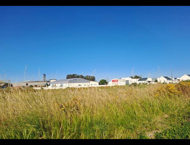 LAND FOR SALE IN HARBOUR LIGHTS